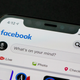 Image for article titled A Brief Explanation of Facebook's Scary New iPhone Bug